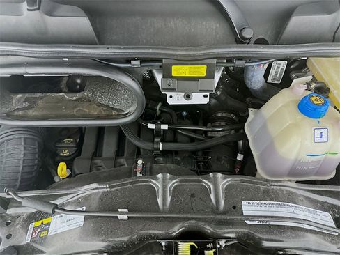 New 2025 RAM ProMaster 2500 w/ Premium Convenience Group image 18