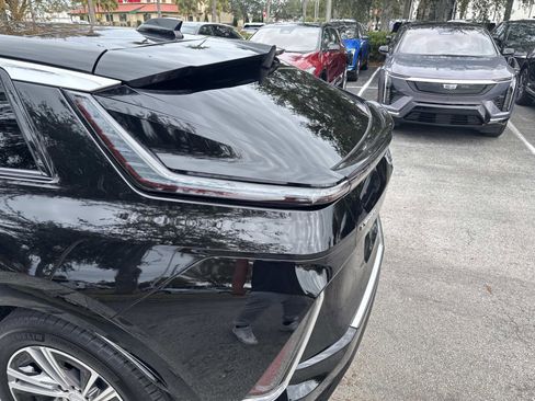 New 2025 Cadillac Lyriq Luxury image 11