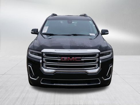 Used 2023 GMC Acadia SLT w/ LPO, Floor Liner Package image 2