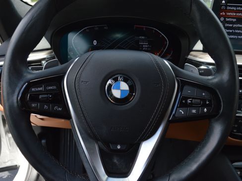 Certified 2023 BMW 530i xDrive w/ Premium Package AWD/4WD image 14