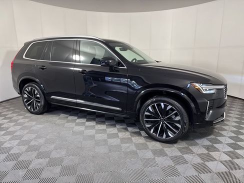 Used 2025 Volvo XC90 B6 Plus AWD/4WD image 7