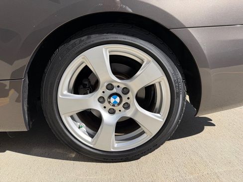 Used 2010 BMW 328i Convertible w/ Premium Pkg image 9