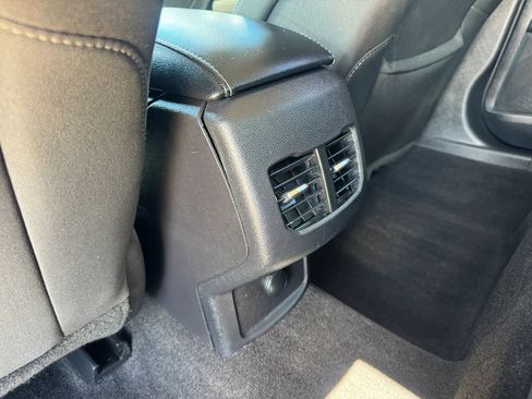 Used 2020 Ford Fusion SE FWD image 27