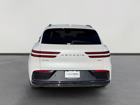 Used 2026 Genesis GV70 2.5T image 4