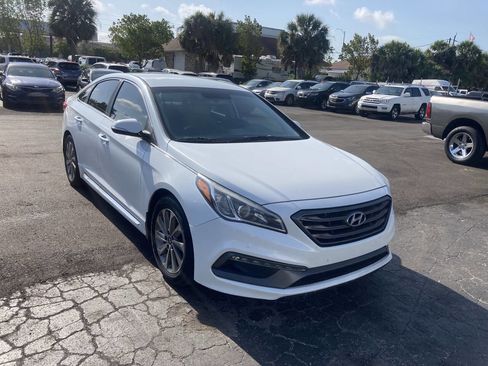 Used 2017 Hyundai Sonata Sport image 9