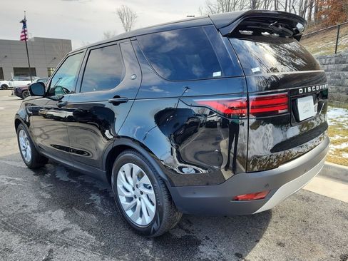 New 2026 Land Rover Discovery S image 12