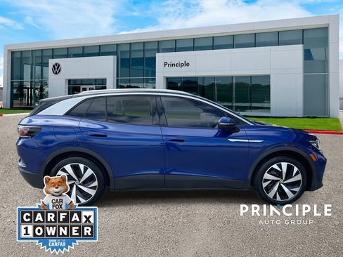 Used 2022 Volkswagen ID.4 Pro S w/ Gradient Package image 5