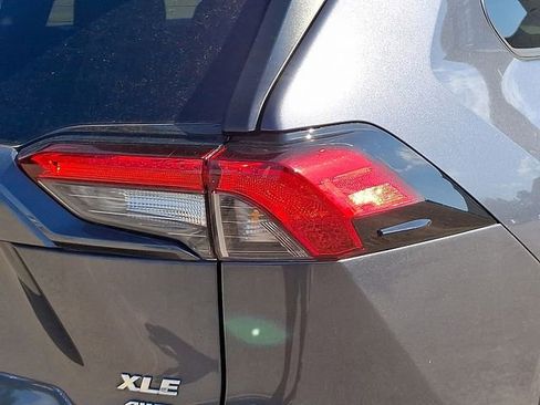 Used 2021 Toyota RAV4 XLE image 12