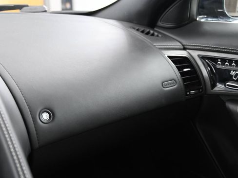 Used 2015 Jaguar F-TYPE R RWD image 34