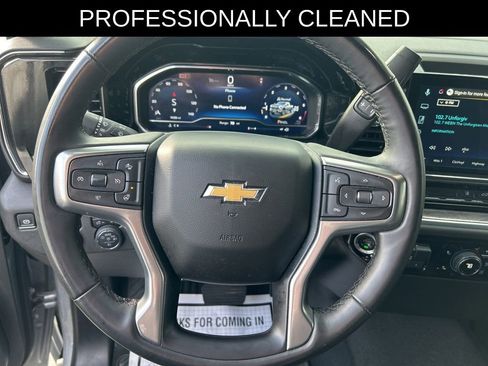Used 2025 Chevrolet Silverado 2500 LTZ image 13
