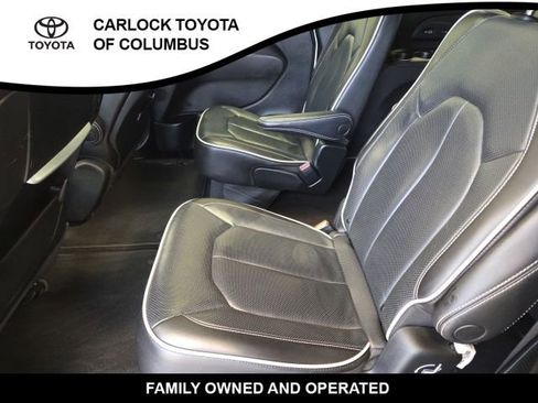 Used 2023 Chrysler Pacifica Limited w/ Uconnect Theater Family Group AWD/4WD image 14