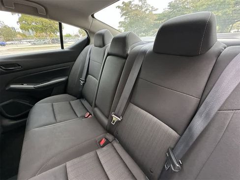 Used 2024 Nissan Altima 2.5 SV image 22