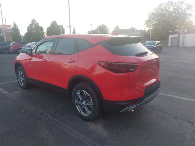 Used 2023 Chevrolet Blazer LT FWD image 3