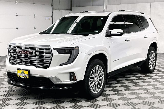 Used 2024 GMC Acadia Denali AWD/4WD image 12