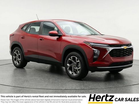 Used 2025 Chevrolet Trax LT w/ LT Convenience Package image 1