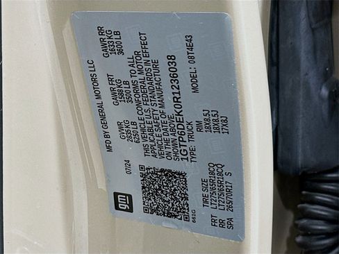 Certified 2024 GMC Canyon AT4 w/ Technology Package image 33