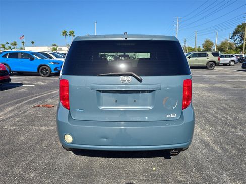 Used 2010 Scion xB image 5