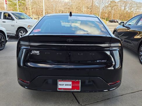 New 2026 Toyota Prius Plug-In Hybrid image 10