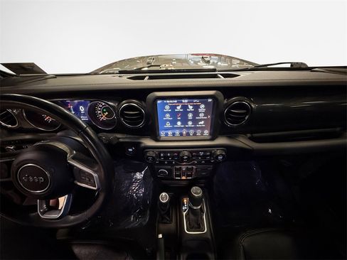 Used 2022 Jeep Wrangler Unlimited Sahara image 22