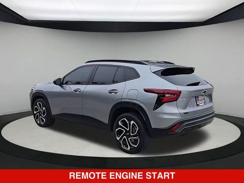 Used 2024 Chevrolet Trax RS FWD image 6