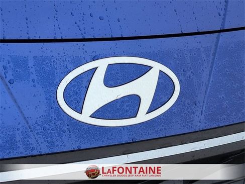 Used 2024 Hyundai Elantra SEL image 9