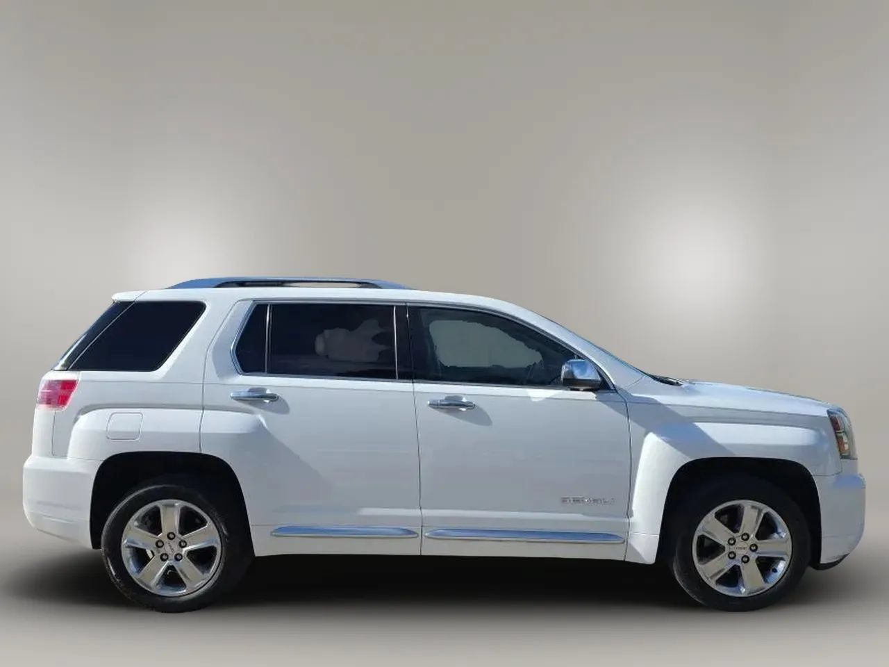 Used 2017 GMC Terrain Denali FWD image 9