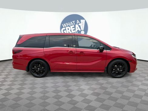 Used 2024 Honda Odyssey Sport image 8