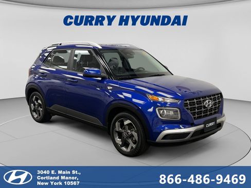 Used 2023 Hyundai Venue Limited FWD image 7