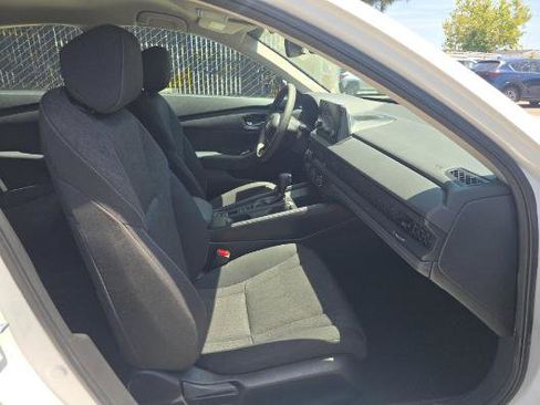 Used 2025 Honda Accord LX image 17