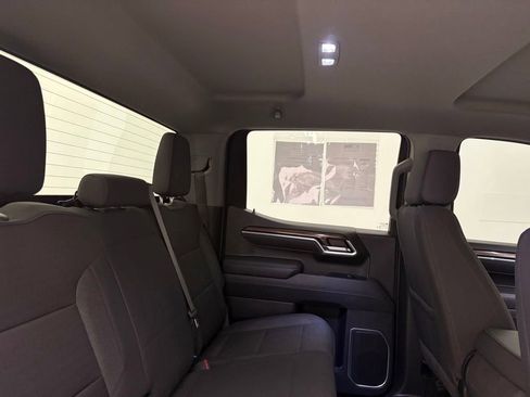 Used 2025 Chevrolet Silverado 1500 LT AWD/4WD image 37