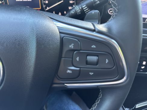 Used 2022 Buick Envision Preferred w/ Sport Touring Package FWD image 29