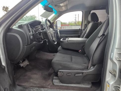 Used 2014 Chevrolet Silverado 2500 LT w/ Interior Plus Package image 14