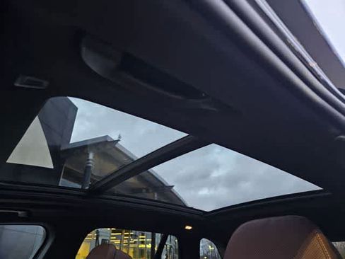 Used 2025 BMW X5 xDrive40i w/ Climate Comfort Package image 22