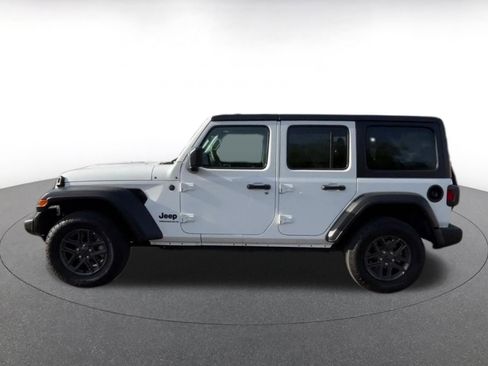 Used 2025 Jeep Wrangler Sport S image 9