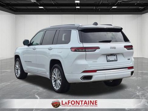 Used 2023 Jeep Grand Cherokee L Summit w/ Advanced Protech Group IV AWD/4WD image 3