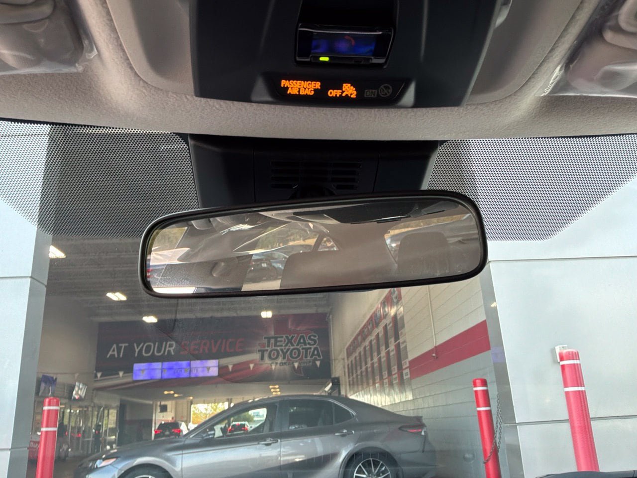 Used 2026 Toyota Corolla LE FWD image 18