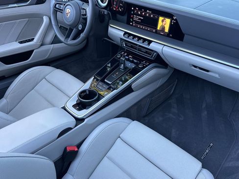 Used 2022 Porsche 911 Turbo S image 18