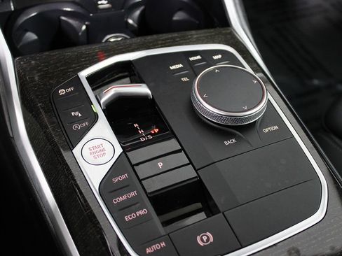 Used 2023 BMW 330i Sedan w/ M Sport Package image 21