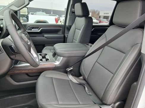 New 2026 GMC Sierra 2500 SLT w/ SLT Premium Package AWD/4WD image 19