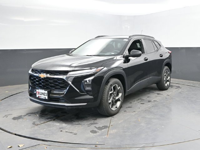 Used 2024 Chevrolet Trax LT FWD image 7