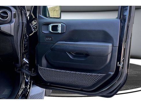 Used 2023 Jeep Wrangler Unlimited Sahara w/ Cold Weather Group AWD/4WD image 48