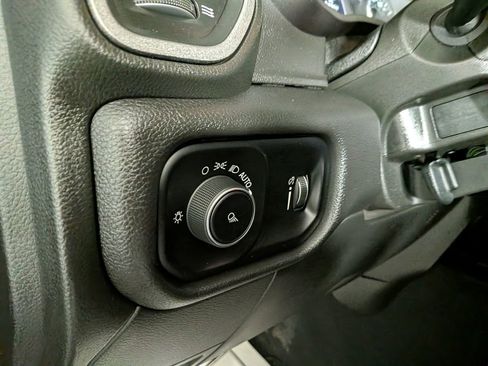 Certified 2024 RAM 2500 Tradesman w/ Chrome Appearance Group AWD/4WD image 19