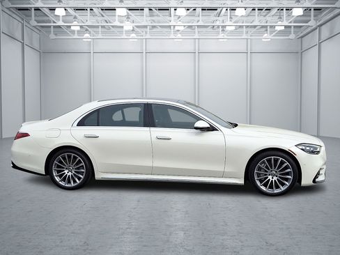 Used 2023 Mercedes-Benz S 580 4MATIC Sedan image 7
