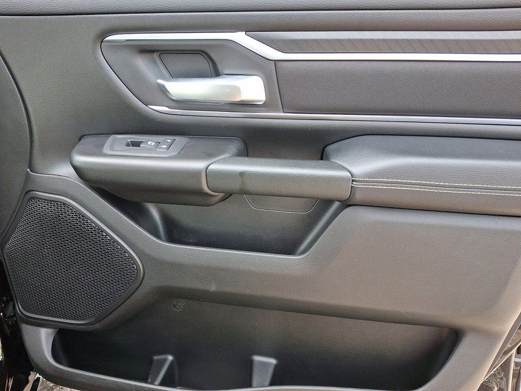 Certified 2025 RAM 1500 Big Horn AWD/4WD image 10