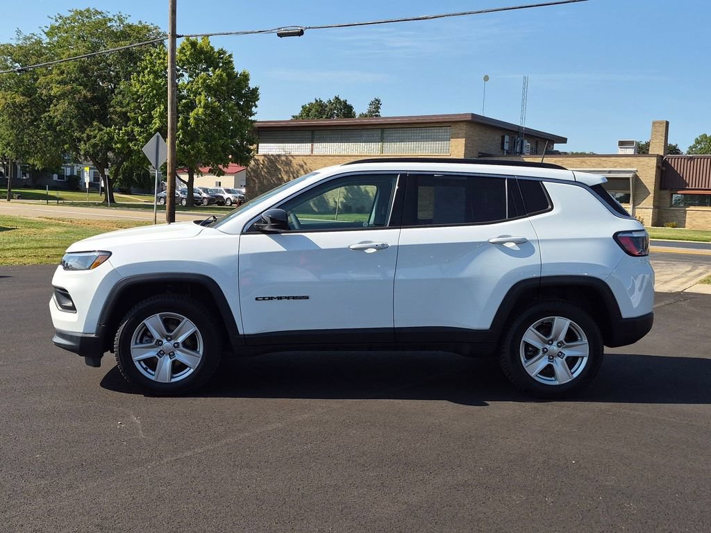 Used 2022 Jeep Compass Latitude AWD/4WD image 4