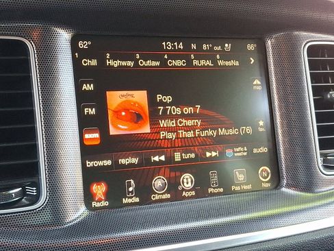 Used 2016 Dodge Charger R/T image 18