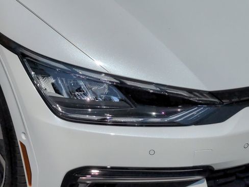 Certified 2023 Kia EV6 GT-Line image 9