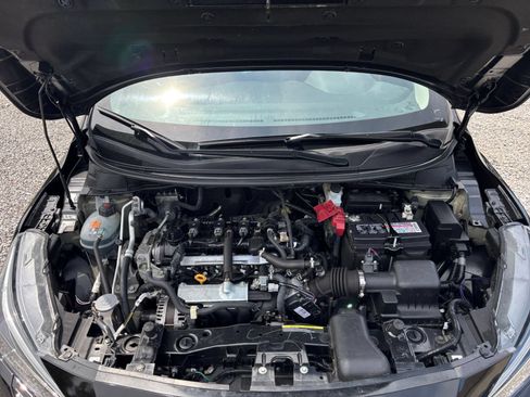 Used 2025 Nissan Versa SV FWD image 29