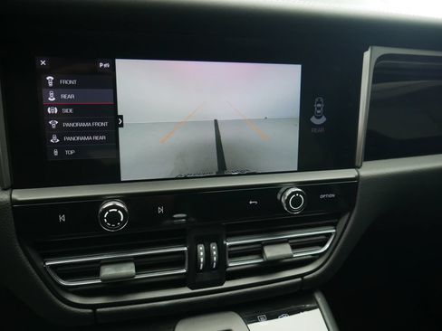 Certified 2023 Porsche Macan S AWD/4WD image 41