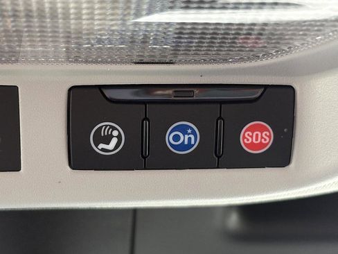 Used 2025 Chevrolet Trax LT w/ Driver Confidence Package image 25